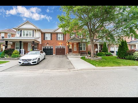 Home for sale at 21 Frontenac Crescent, Brampton, ON L7A 3M7