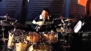 Solo Teddy Schifano DS Drum, UFIP,VIC FIRTH.