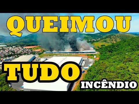 Grande incêndio destrói GALPÃO logístico em Viana (ES)