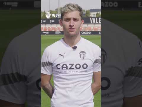 En Almería también JUEGA MESTALLA | @hugoduro14 | #CORVCF #ADNVCF #AlmeríaValencia