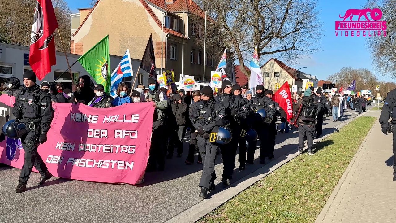 Sozialarbeiterin gegen Berliner AfD-Parteitag und Faschismus | Jüterbog (Brandenburg)