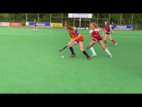 College Field Hockey NCAA OverBoarder - Sanne Gosseling