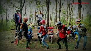 Download lagu edan is mening Story wa keren.. mp3
