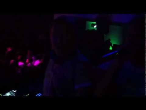 Nari e Milani live 45Giri - levels Avicii