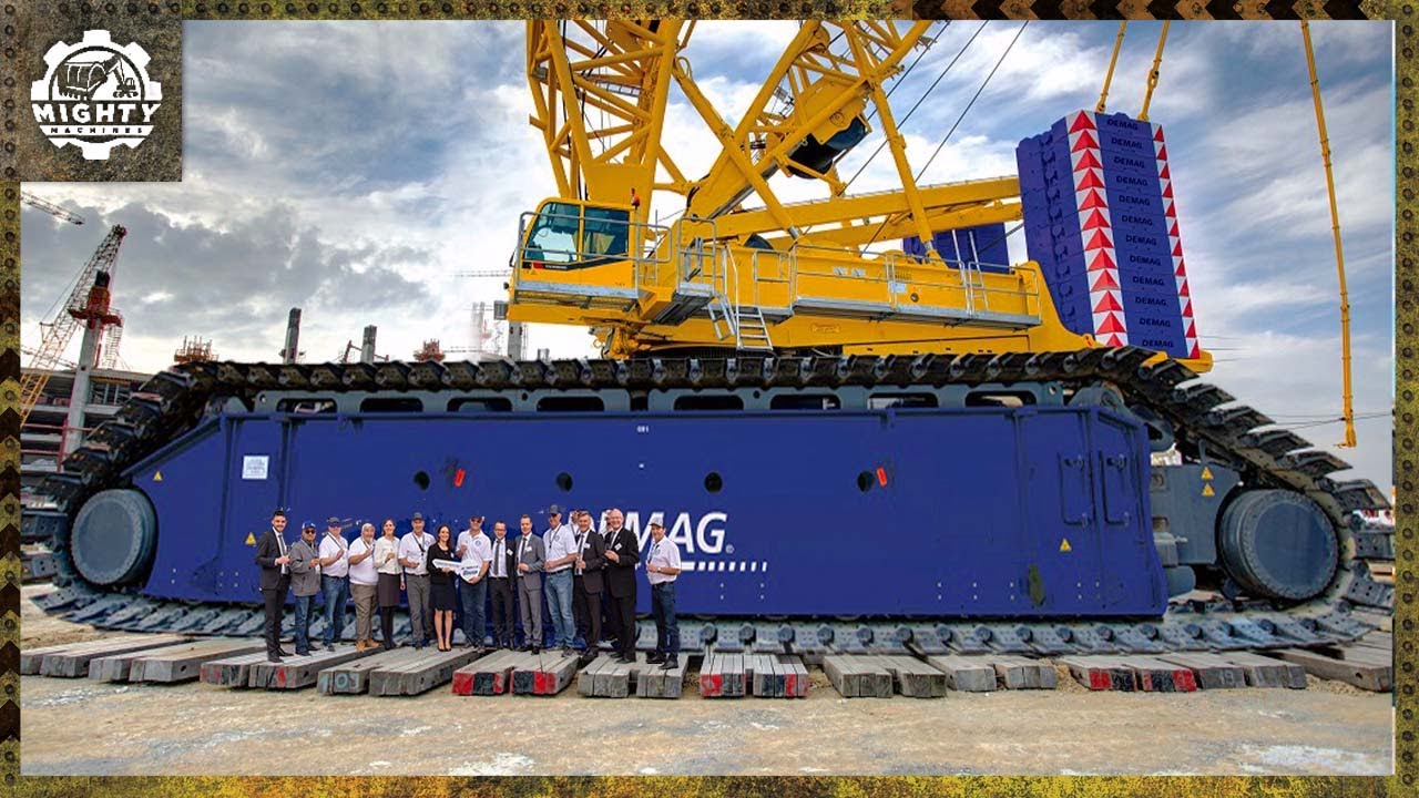 世界最大級のクローラクレーン5台をご覧ください。すごい！