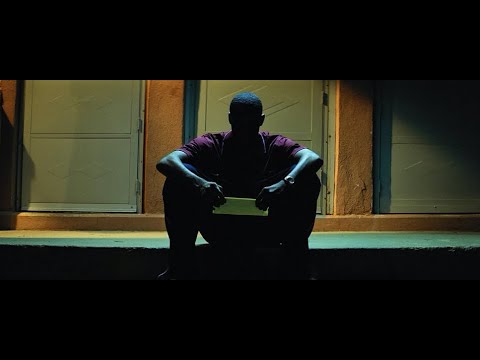 Official DARK SUMMER Red Band Trailer