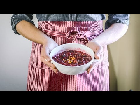 How to Make Cranberry Sauce (with HONEY!)