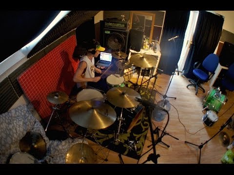 Erb N Dub freestyle 140 Bpm Drumming