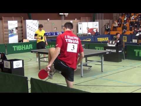 BayerMeisterschaften TT 2014KönigsbrunnFlorian Schreiner vs Uwe Liebchen Stativ
