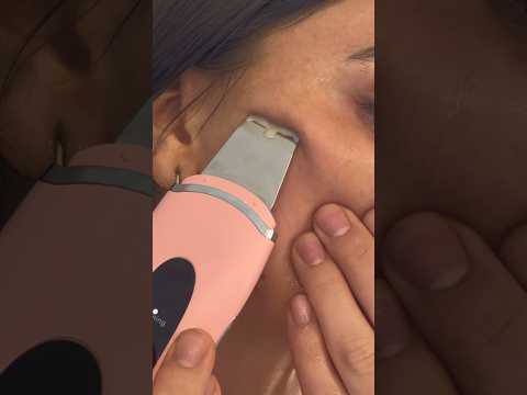 Use an Ultrasonic Facial Spatula With Me 💅