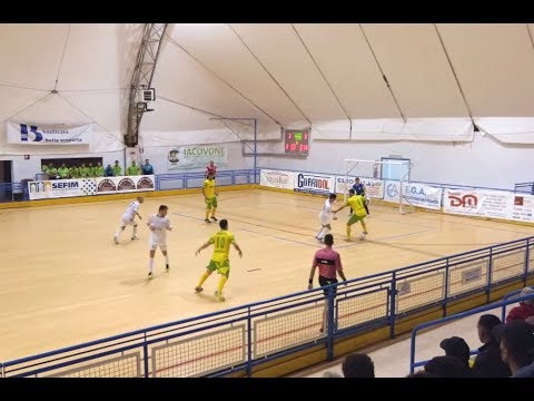 Il Real Team Matera calcio a 5 fa visita al Taranto