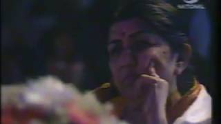 Sunidhi Chauhan appearance as child contestant in Meri Awaz Suno Mega Finals 1996...