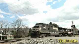 preview picture of video 'NS trash train at River Rd in Bellwood, PA'