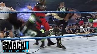 Download lagu Stone Cold, The Rock, & Kane Takes Out DX - SMACKDOWN! mp3