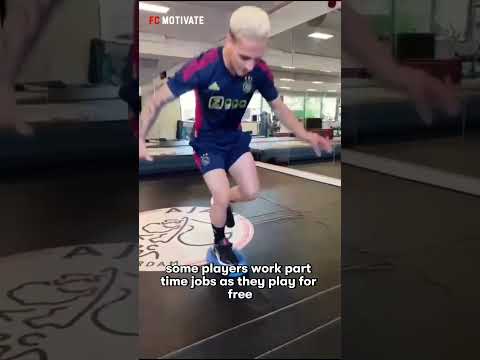 The Average Salary Of A Pro Footballer In Dutch Leagues ⚽️ #football #shorts