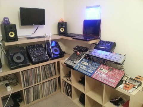 BUZZDOG - HANGER 13 - AYR PAVILION - PART ONE (FULL ON VIDEO)