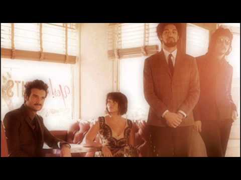 Danger Mouse & Daniele Luppi present Rome - Season's Trees (ft. Norah Jones) + Lyrics