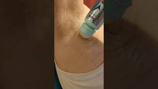 Download lagu How to put on Roll-On deodorant mp3 Download lagu How to put on Roll-On deodorant mp3