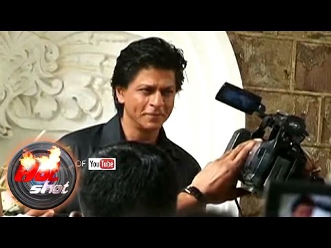 Rayakan Idul Fitri, Shahrukh Khan Gelar Open House - Hot Shot 08 Juli 2016