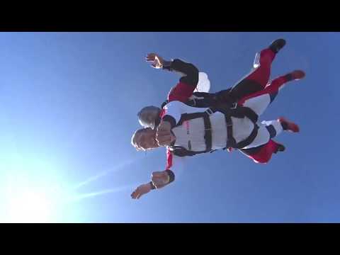 BENZOI - be a Superman in the air - tandem skydiving in Sibiu