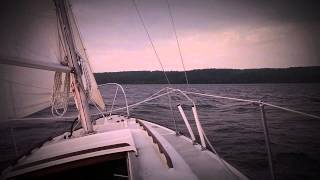 preview picture of video 'Downwind in an Excalibur 26 Sailboat'