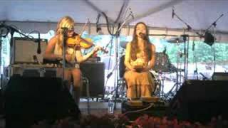 Laura Barrett - "The Wood Between Worlds" Live at Sappyfest