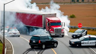 When Truckers Put an End to Road Madness MQDEFAULT Thumbnail