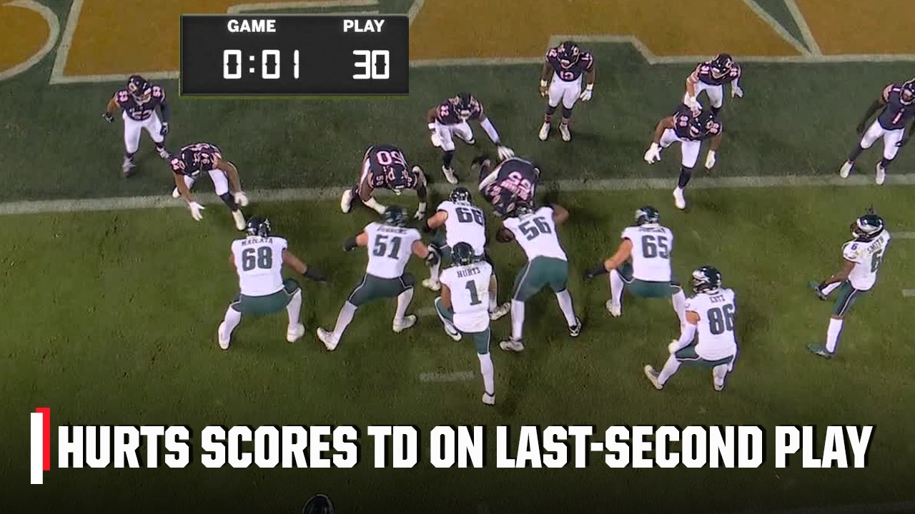 Eagles score TD as Jalen Hurts snaps ball with a second left in half | NFL on ESPN