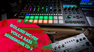 Dawless Jam - Roland MC-707, Volca Bass, Behringer TD-3, 128BPM