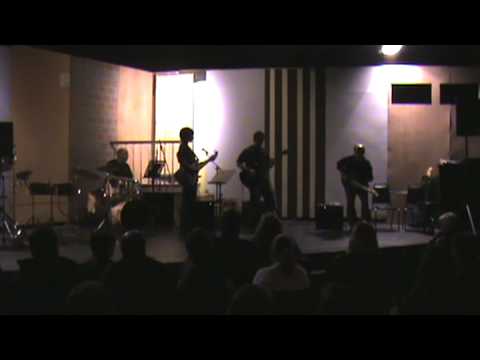 Jake Hanna on the bass