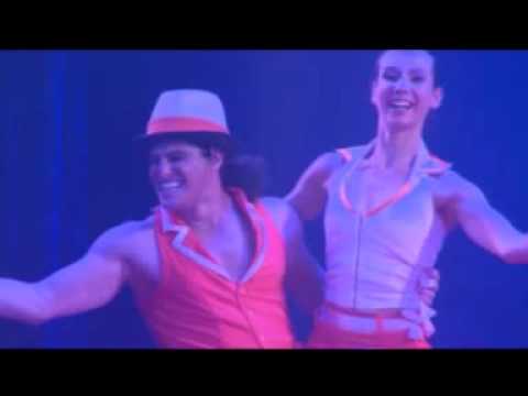 Hand to hand act by Benjamin & Elodie 188 / www.maximaaa.com