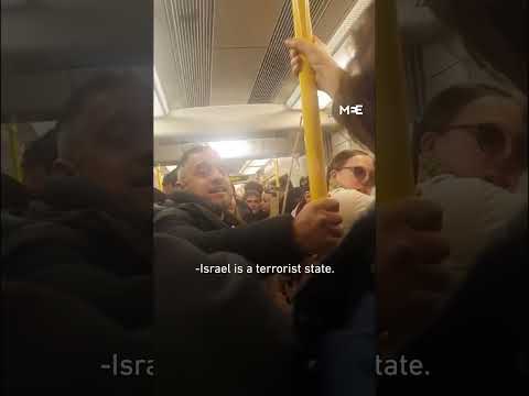 London tube commuters chant 'Free Palestine'