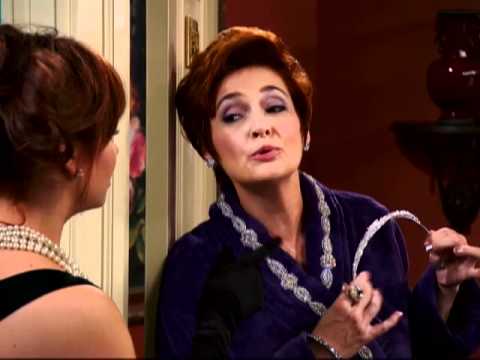 Romancing the Crone - Minibyte - JESSIE - Disney Channel