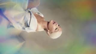 Ariana Grande / Raindrops ( an angel cried )