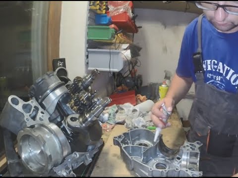 Aprilia SXV Engine Rebuild 07   Joining Cases