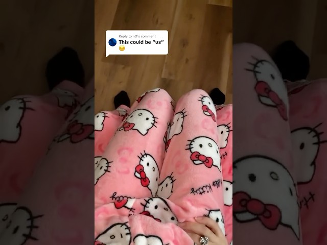 Vídeo relacionado con Hello Kitty Sudadera con Capucha para Mujer | Jersey con Capucha Rosa para Adultos con Estampado Grafico de Personaje Kitty White
