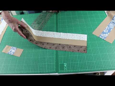 Irish Chain quilt: A simple way of making what can be a complex quilt.