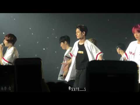 180805 Wanna One 1 The World in Bangkok - Gold