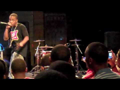 Currensy x Sneak Peek