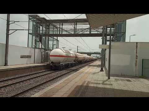 cp medway n°4724 (Filipa) com vagões cisternas no apeadeiro do reguengo