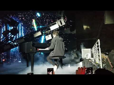 Dylan Matthew live singing Seven Lions, Slander, Dabin- First Time