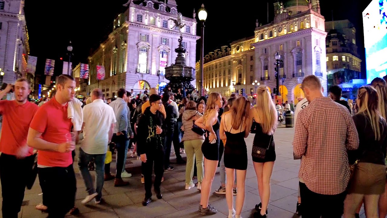 Embark on an intriguing walking tour around the Piccadilly Circus.