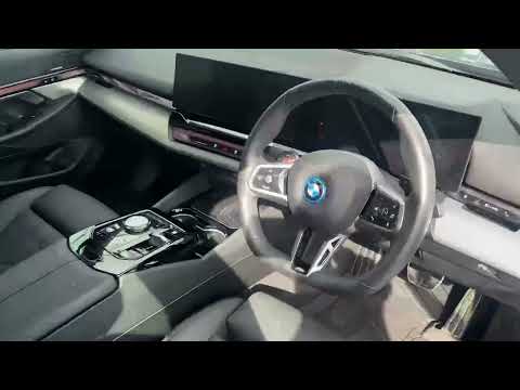 BMW 5-Series 530e M Sport Saloon - Image 2