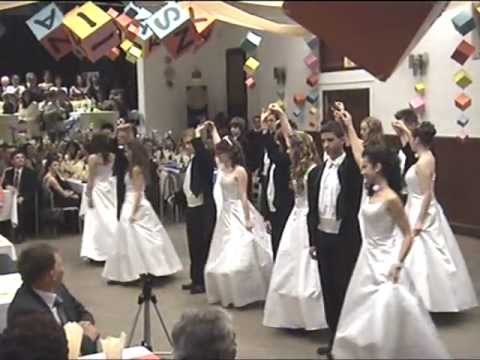 2012,04,21 Zsombó Iskolabál megnyitó és a keringő.mpg