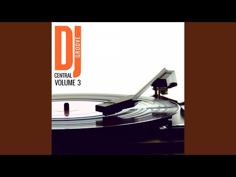 INNdiA (feat. Play & Win)