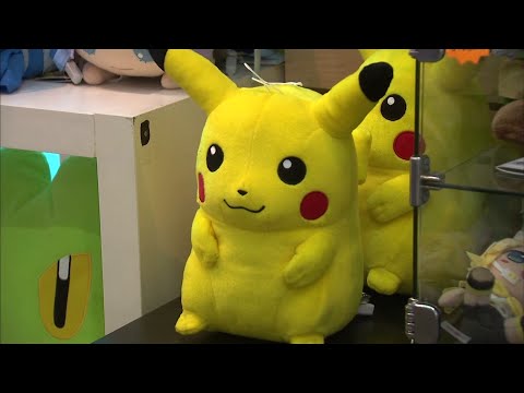 Pokémon-Go-Hype: Menschen, die auf Smartphones starren | DER SPIEGEL