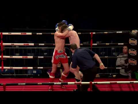Capital 1 Muay Thai - Nathan Forde v Ian Lynch - 8/3/20