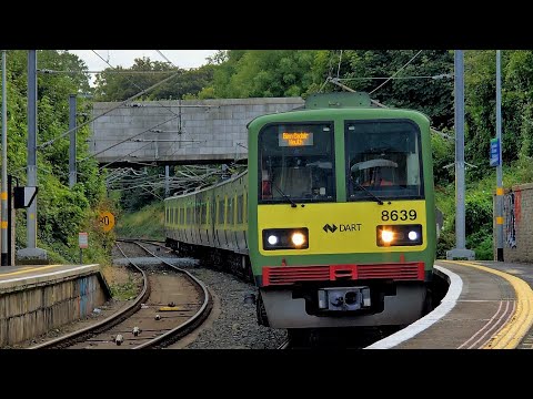 Irish Rail 8520 class DART train, 8639 arrives into Sandycove for Howth. 13/10/24