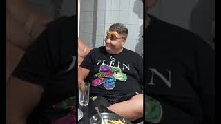 Maumau não perdoa nada.                                                        KKKKKKKKKKKKKKKKKKKKK