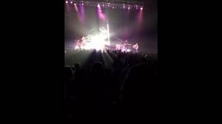 Don't Trust Me Live • Phillip Phillips